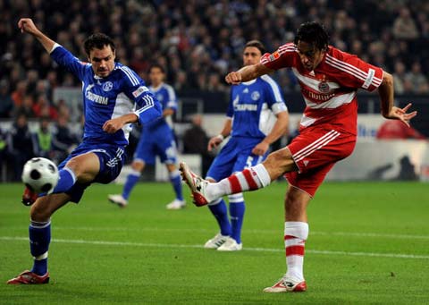 高峰足球运动员的成长之路与中国足球的未来发展探讨